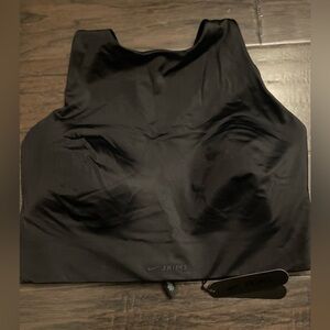 SKIMS Nike Black Women's Workout Top!🖤🖤🖤